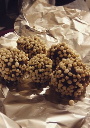 Una foto de Cocadas nuez-quinoa (cocavid-19 😅)