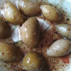 A picture of Lemon pickel.