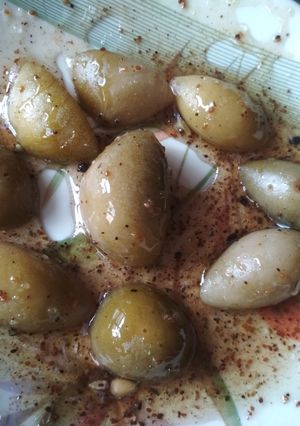 A picture of Lemon pickel.