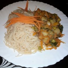 A picture of Spaghetti &mixed greens#festivecontest Nairobieast#uthormarathon.