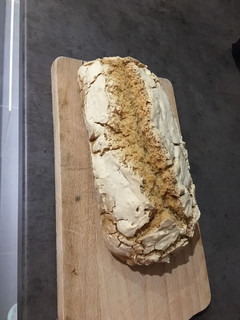 Glutén-tej-tojás-élesztőmentes kenyér recept fotója