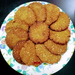 A picture of Multigrain Sattu Pitha.