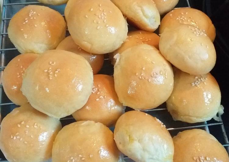 Roti Mungil Isi Abon