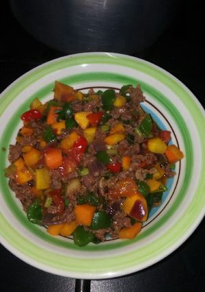 A picture of Crumble beef sauce.
