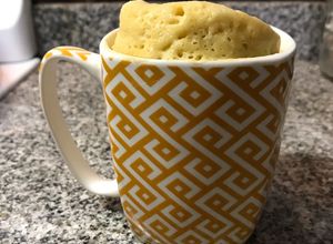 Una foto de Mug cake (torta en taza) de vainilla