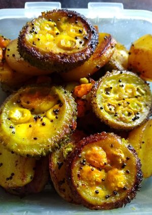 A picture of Kankada and Potato fry.