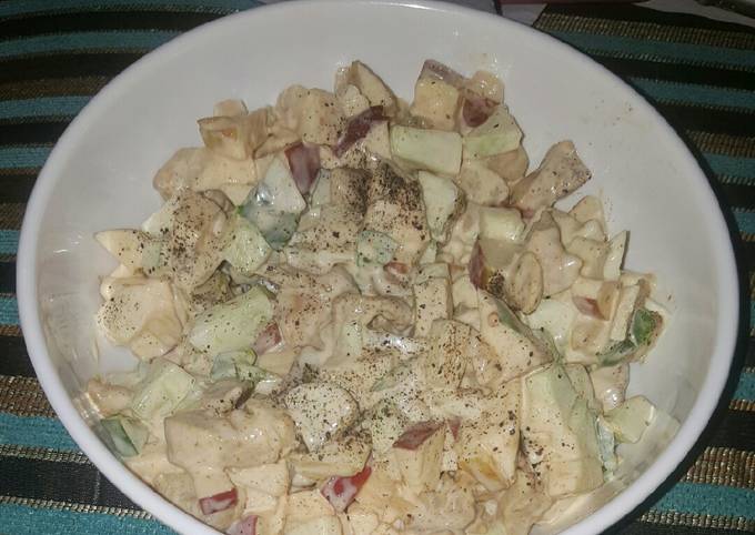 Apple, cucumber and chicken salad