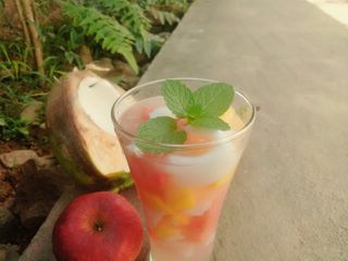 Mix Punch พั้นช์มะพร้าวผลไม้รวม
