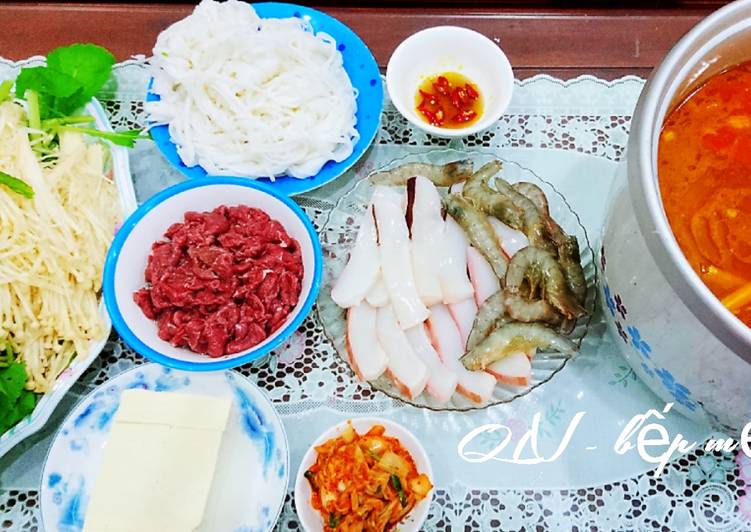 Simple Way to Prepare Award-winning Lẩu kim chi