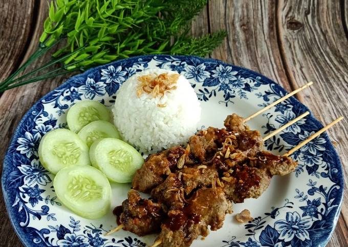 Bagaimana Membuat Sate Daging Sapi, Enak Banget