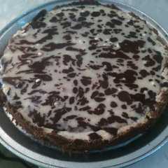 Una foto de Cheesecake marmolado con galleta oreo