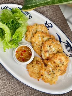Hình của món Cá mờm chiên bột.