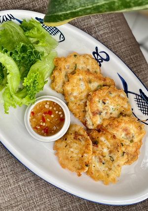Hình của món Cá mờm chiên bột.