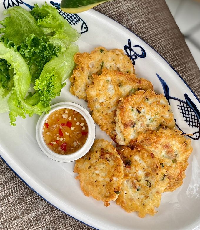 Hình của món Cá mờm chiên bột.