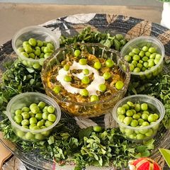 A picture of Methi mutter malai.