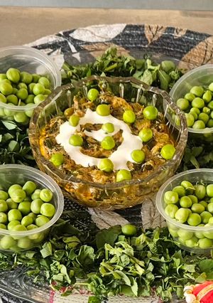 A picture of Methi mutter malai.