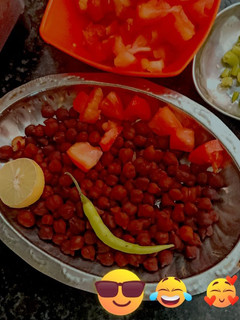 काले चने की चाट (Kale chane ki chaat recipe in hindi) रेसिपी मुख्य फोटो