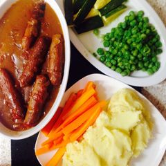A picture of Simple no fuss Sausage and Onion Gravy 😗.