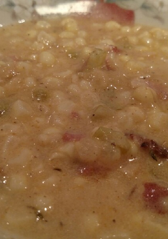 A picture of Light Corn Chowder.