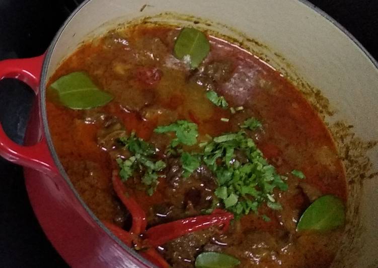 How to Prepare Award-winning Beef rendang