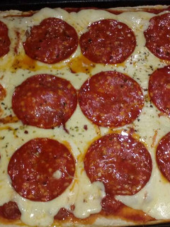 Una foto de Pizza con cantimpalo