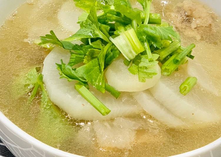 Simple Way to Make Super Quick Homemade Clear beef white radish soup