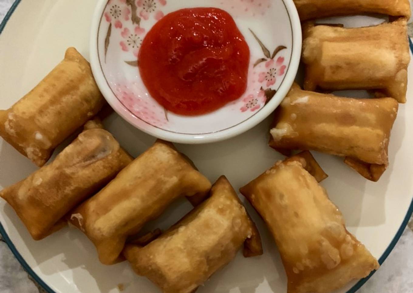 Pangsit sosis keju mozarella