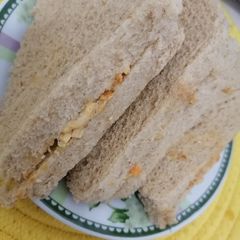A picture of Chicken veg egg sandwich.