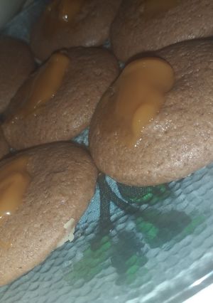 Una foto de Pepas de chocolate con dulce de leche