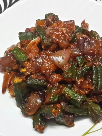 Easy Steps to Make Bhindi Do Pyaza which Delicious