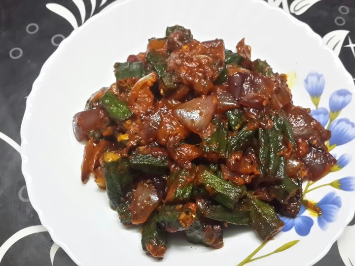 Easy Steps to Make Bhindi Do Pyaza which Delicious