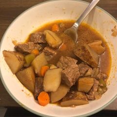 A picture of Hearty Home-Style Beef Stew.