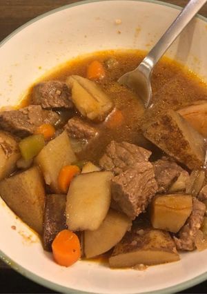 A picture of Hearty Home-Style Beef Stew.