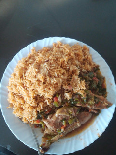 A picture of Pilau with chicken.