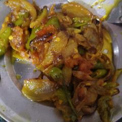 A picture of Pyaz wali mirch.