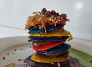 Una foto de MINI PANQUEQUES Arcoíris !