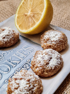 Una foto de Galletitas de limón low-carb 🍋 🇮🇹Biscotti al limone a basso contenuto di carboidrati
