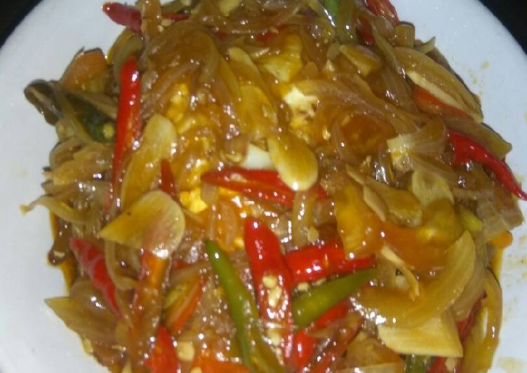 Ceplok telor saus sambal pedas