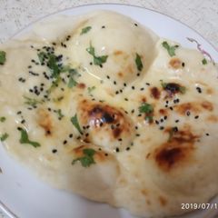 A picture of Butter Naan.