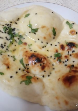 A picture of Butter Naan.
