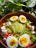 سلطة خضار وتفاح اخضر مع البيض والجبنة الفيتا 🍏🥒🥬🫑🌶️🍅🥚