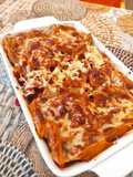 Penne toscano com queijo gratinado