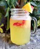 Agua de piña con fresas 🍍🍓