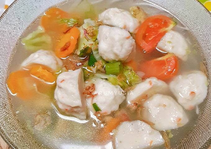 Sup Sayur Bakso Kepiting