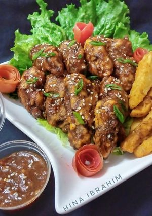 A picture of Korean Chicken Wings with Honey Garlic Sauce.