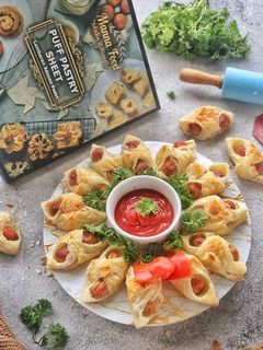 Foto resep Puff Pastry Sausage Rolls / Christmas Wreath Pastry