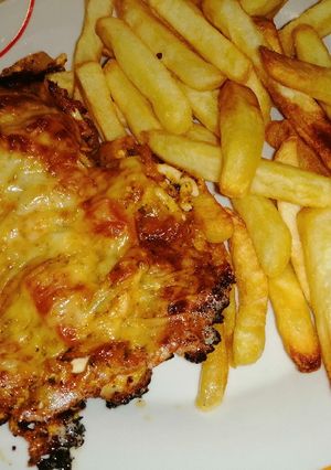 Fűszeres- sajtos csirkemell recept fotója