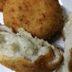 A picture of Bread snacks.