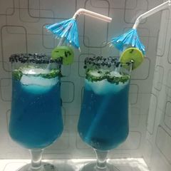 A picture of Blue lagoon.