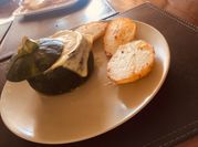 Una foto de mozzarella de vaca